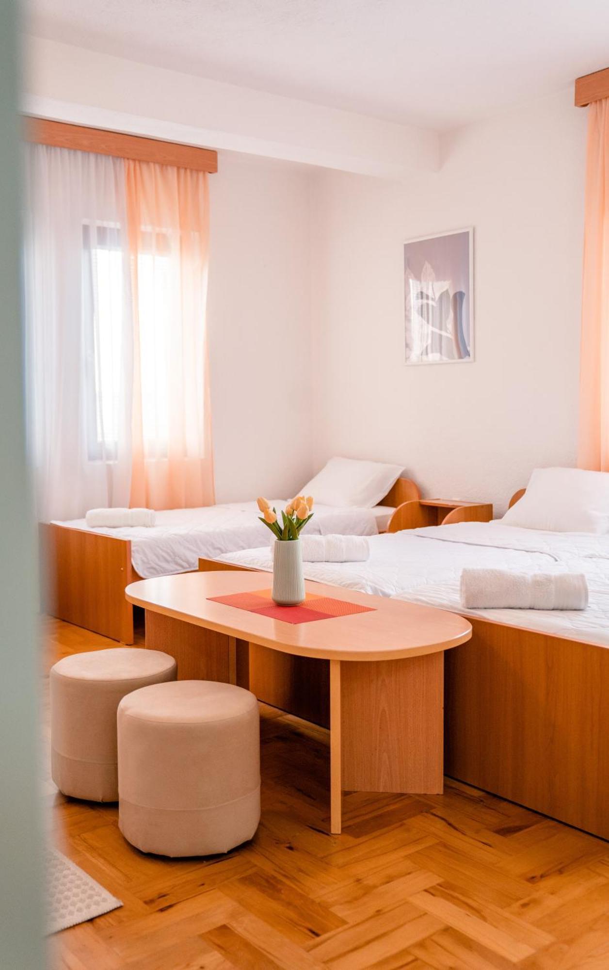 Apartments Serafimoski Ochrid Pokoj fotografie